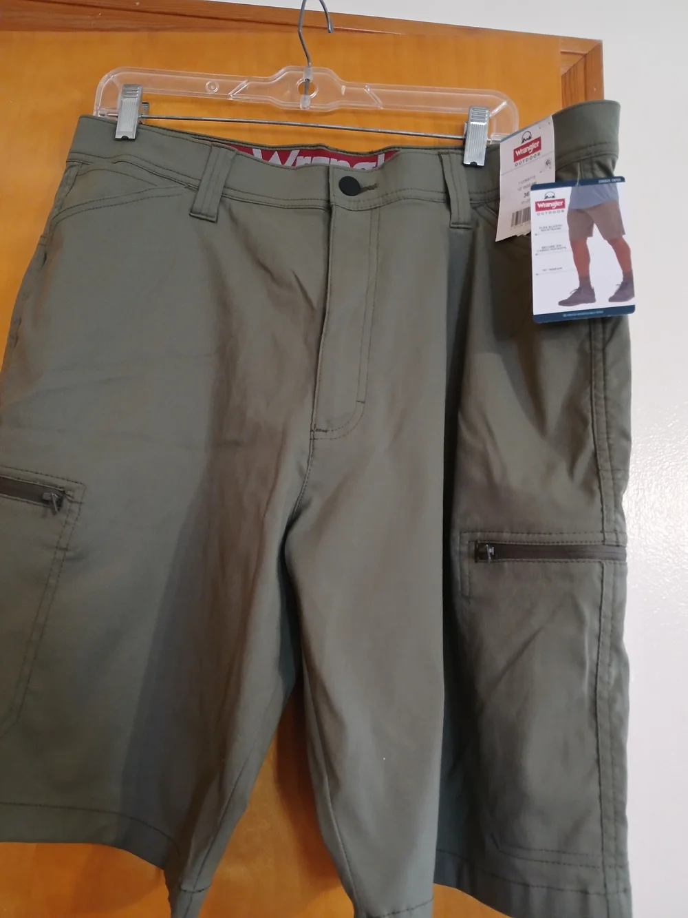 Wrangler Outdoor Olive Cargo Shorts - Picture 1 of 5
